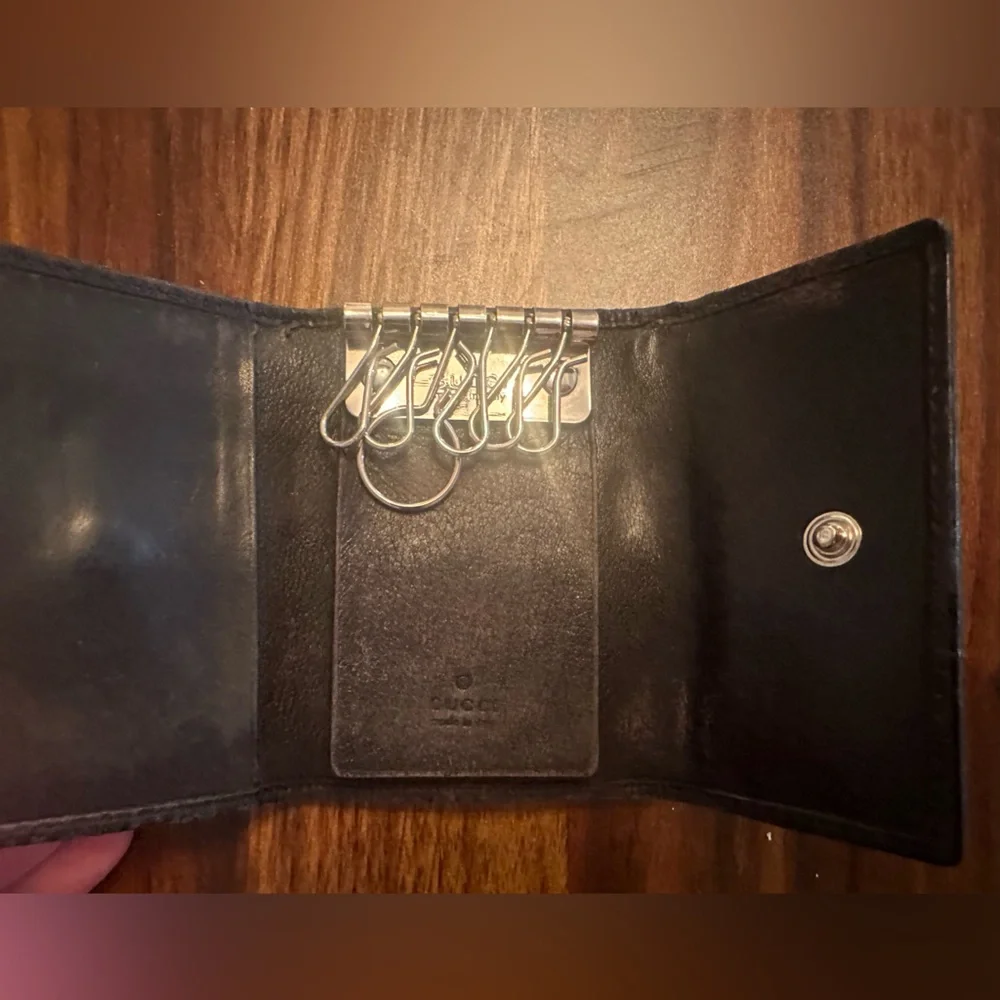 GUCCI Britt Guccissima Leather Key Case Black